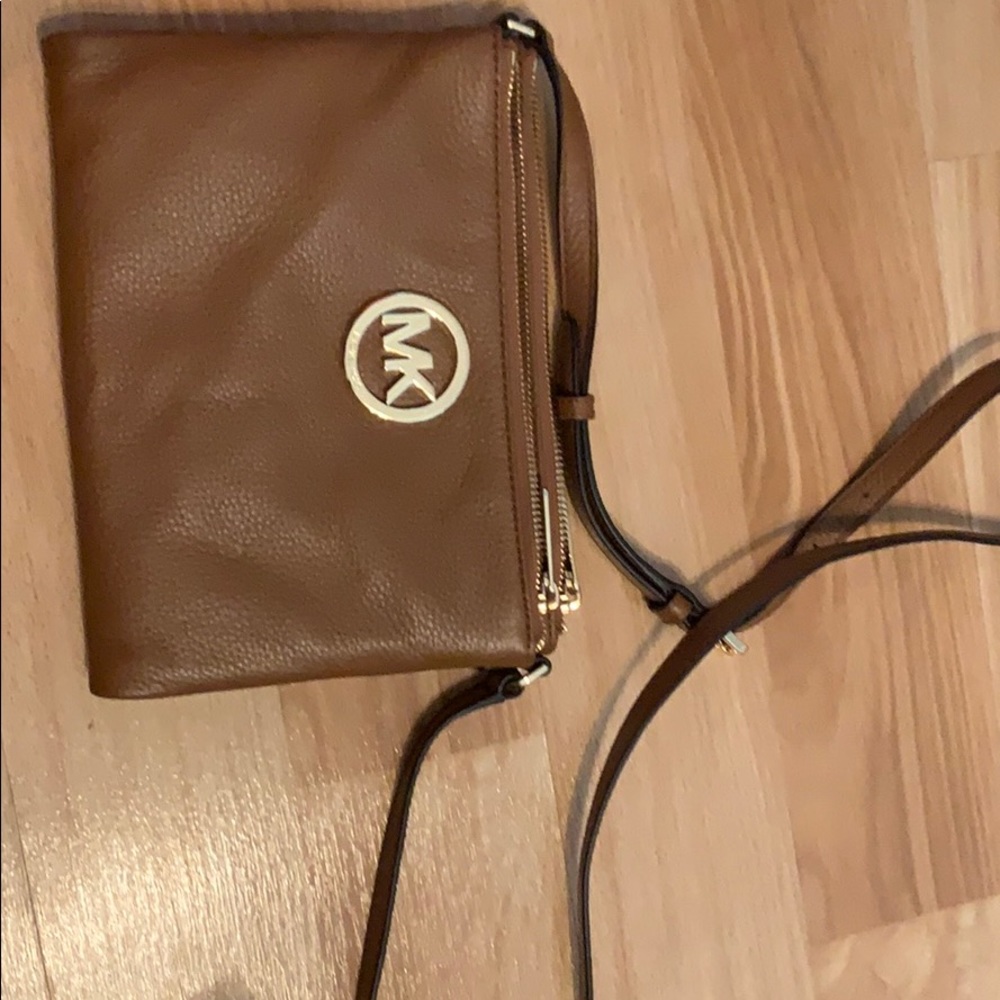 Authentic Michael Kors crossbody